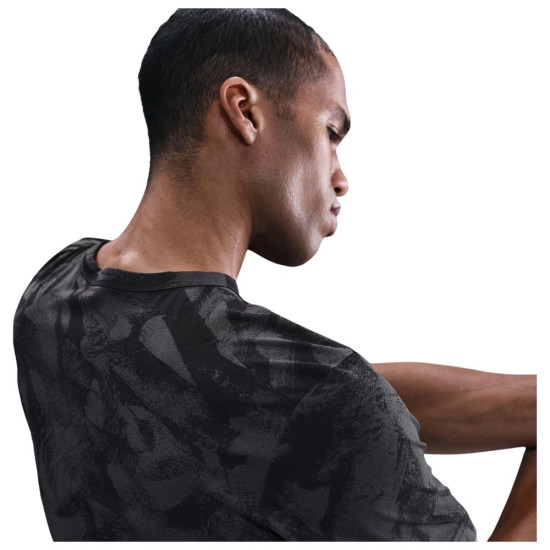Nike Ανδρική κοντομάνικη μπλούζα Hyverse Dri-FIT UV Tee